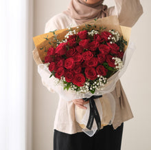 Load image into Gallery viewer, Classic Rose