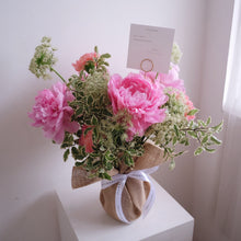 Load image into Gallery viewer, Peonies de Forest