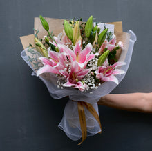 Load image into Gallery viewer, Blooming Lily