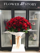 Load image into Gallery viewer, Blooming Roses