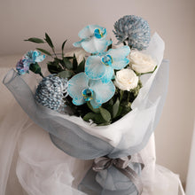 Load image into Gallery viewer, Bleu Charm