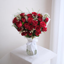 Load image into Gallery viewer, Classic Rose in Vase