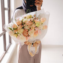 Load image into Gallery viewer, Hazel Wood