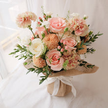 Load image into Gallery viewer, Les Fleur