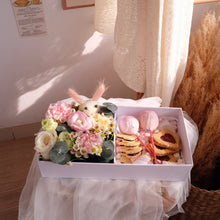 Load image into Gallery viewer, Fleur and Cookies