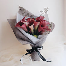 Load image into Gallery viewer, Calla Lily Maroon
