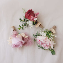 Load image into Gallery viewer, Iris