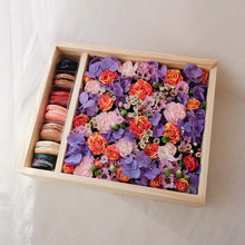 Load image into Gallery viewer, Fresh Macaroons Flowerbox