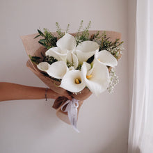 Load image into Gallery viewer, Calla Lily