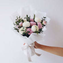 Load image into Gallery viewer, Pompom