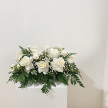 Load image into Gallery viewer, Table Centerpiece