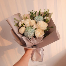 Load image into Gallery viewer, Petite Blue