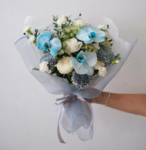 Load image into Gallery viewer, Bleu Charm
