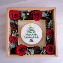 Load image into Gallery viewer, Christmas Cake Bloombox
