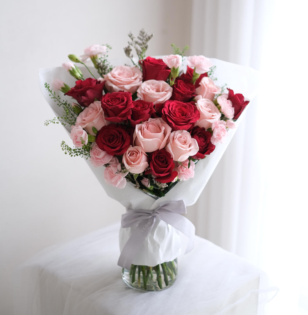 Classic Rose in Vase