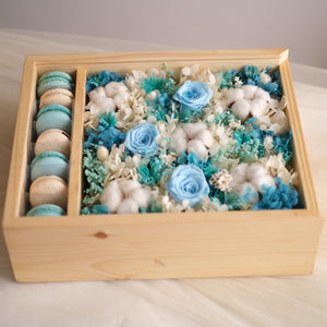 Dried Macaroons Flowerbox