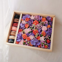 Load image into Gallery viewer, Fresh Macaroons Flowerbox

